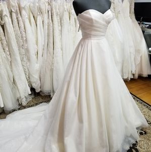 Sophia and Camilla 9538 Ivory 18 Sparkle Tulle Wedding Dress with Pockets